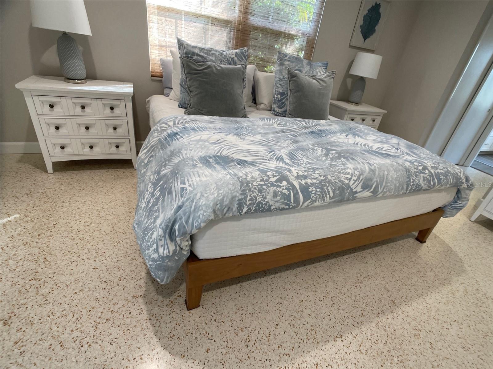 EMERALD HARBOR - Residential