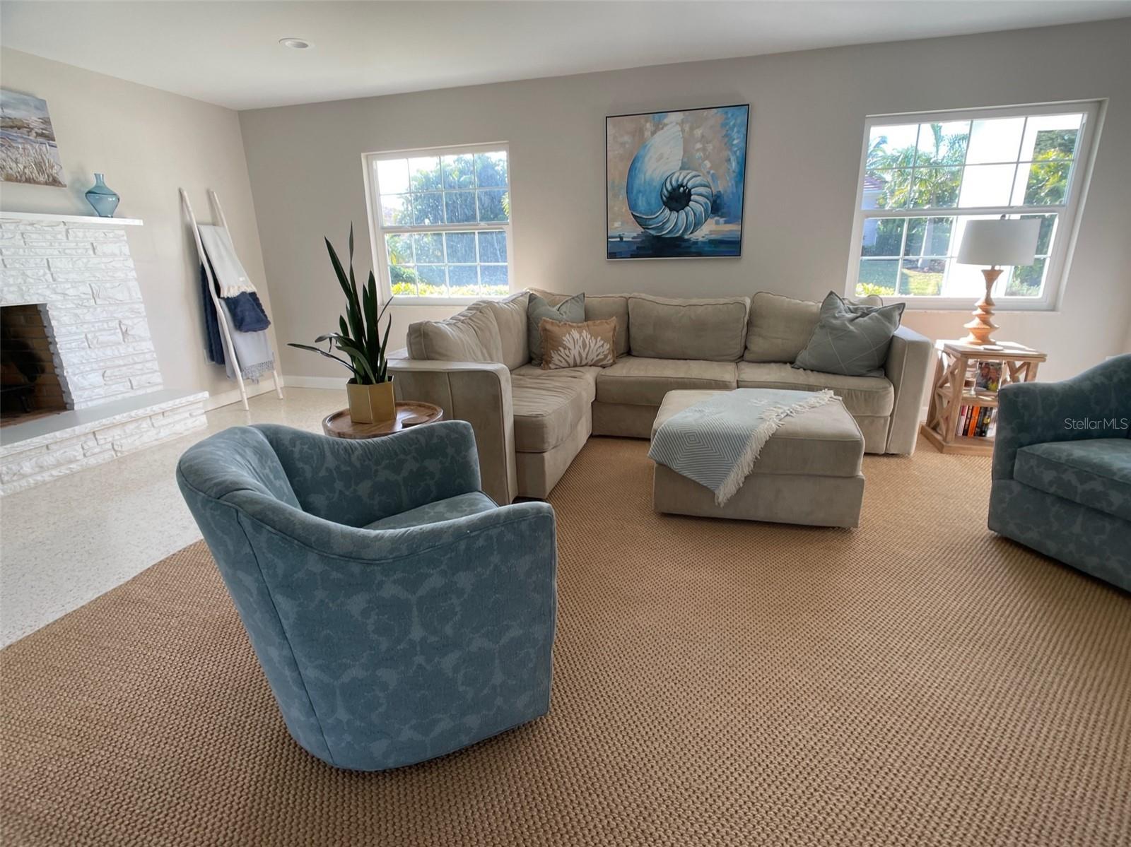 EMERALD HARBOR - Residential