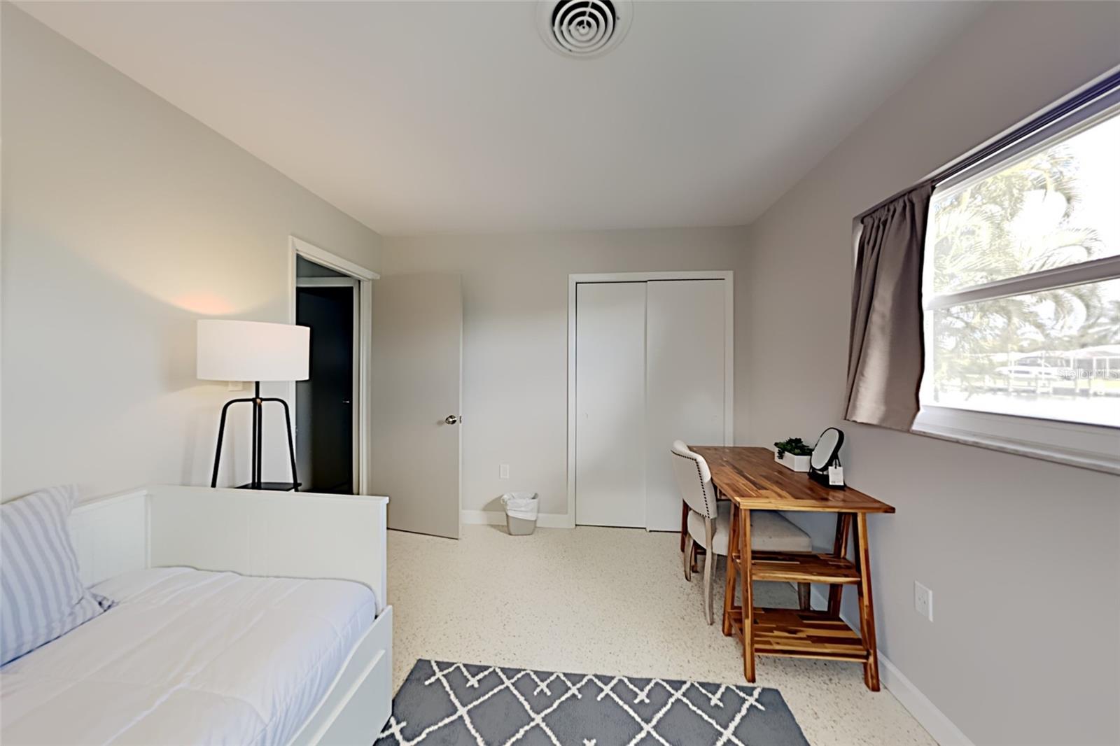 EMERALD HARBOR - Residential