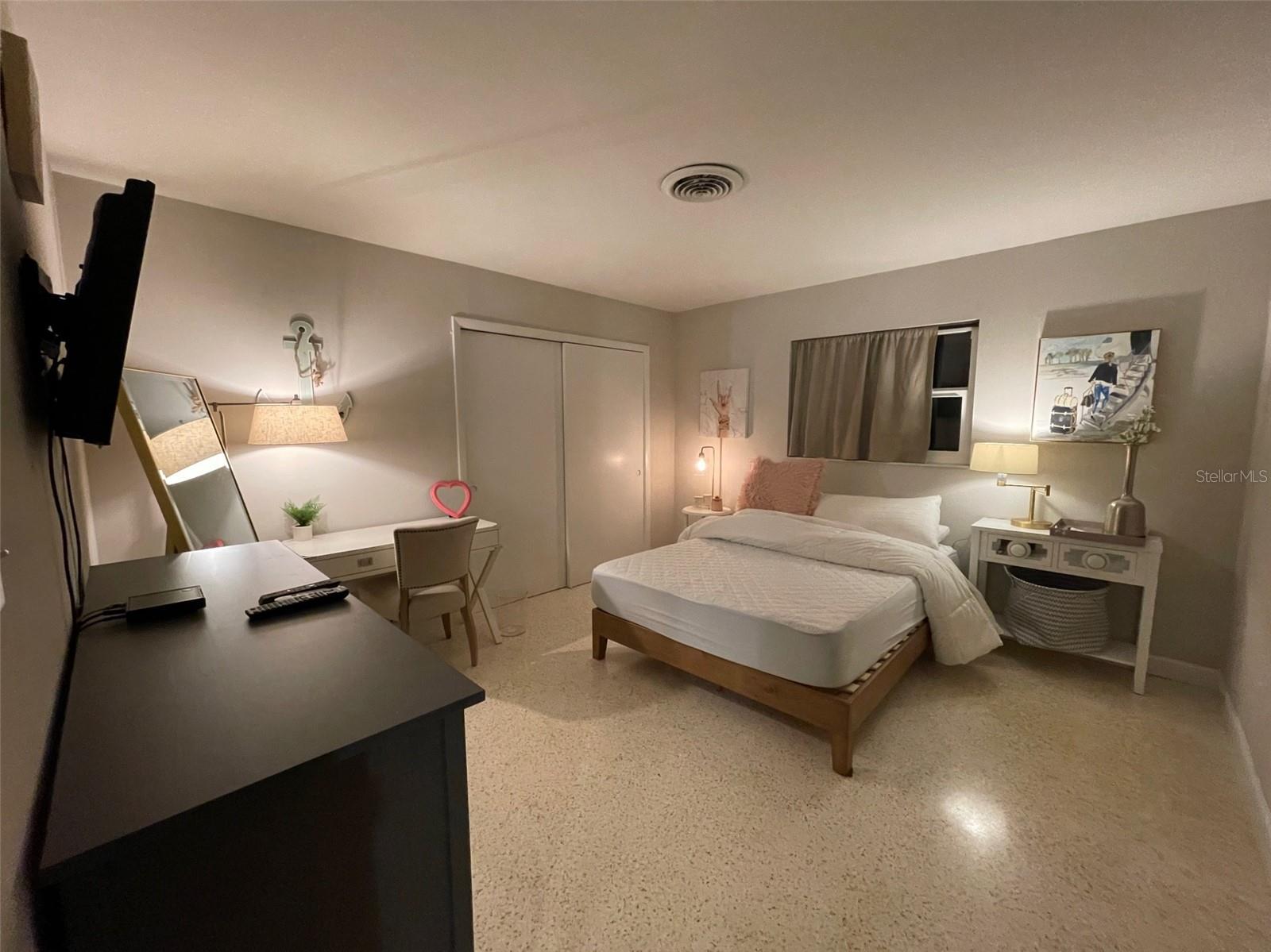 EMERALD HARBOR - Residential