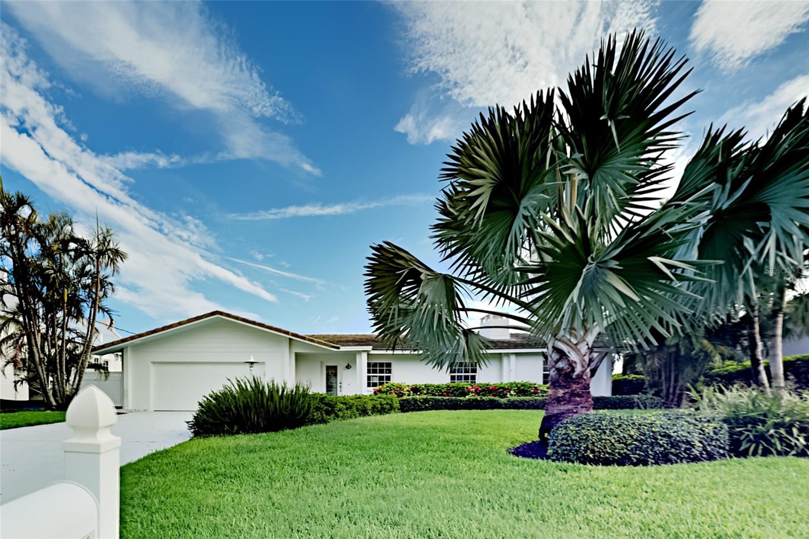 EMERALD HARBOR - Residential