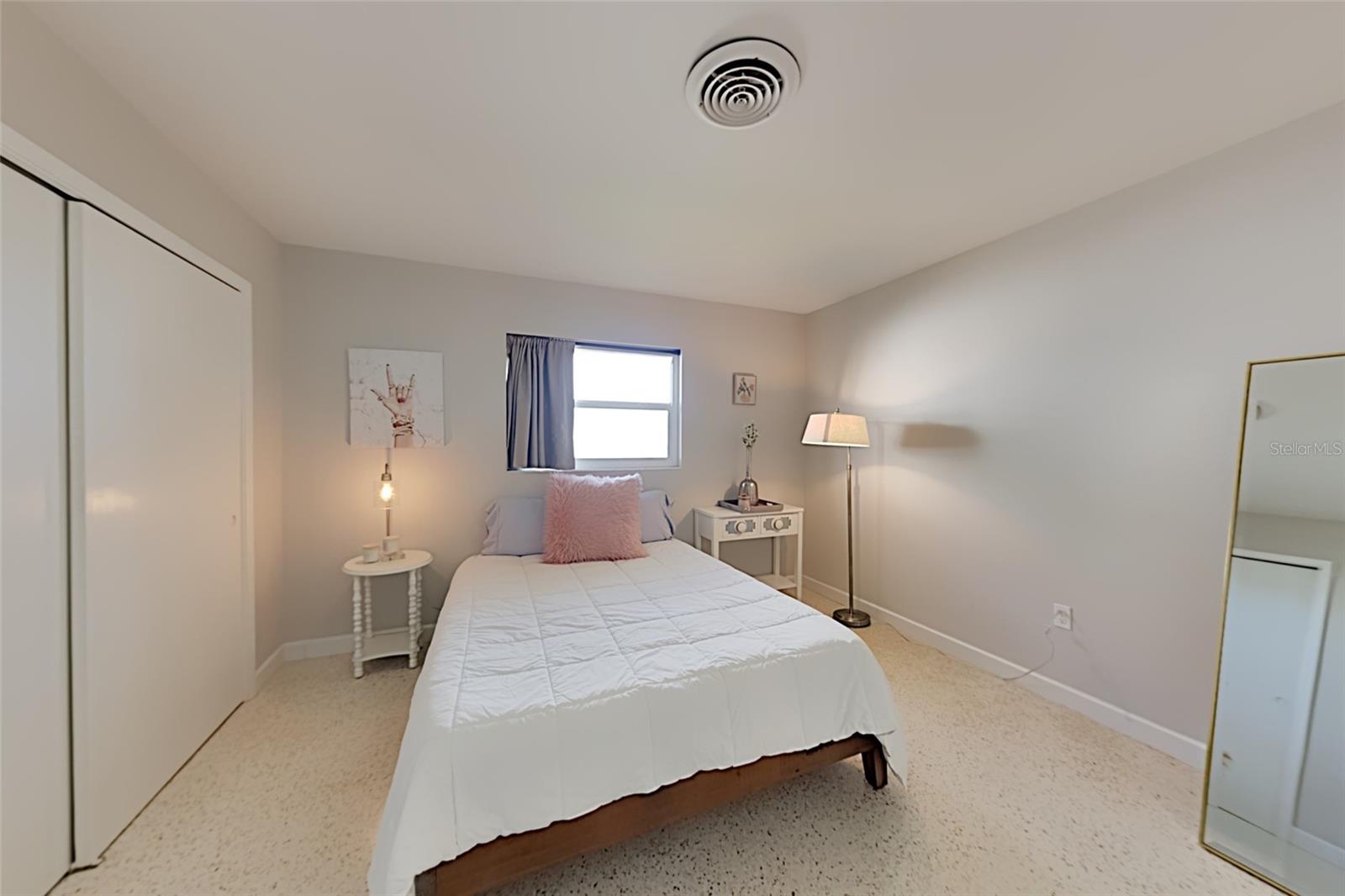 EMERALD HARBOR - Residential