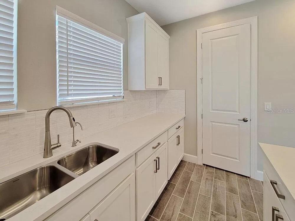 ARTISAN LAKES ESPLANADE PH V SUBPH B & C - Residential