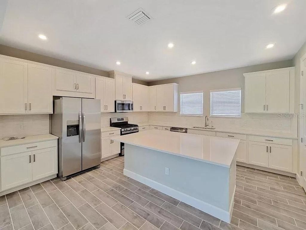 Photo of 11019 Devonbridge Drive, Palmetto, FL 34221 (MLS # O6382750)