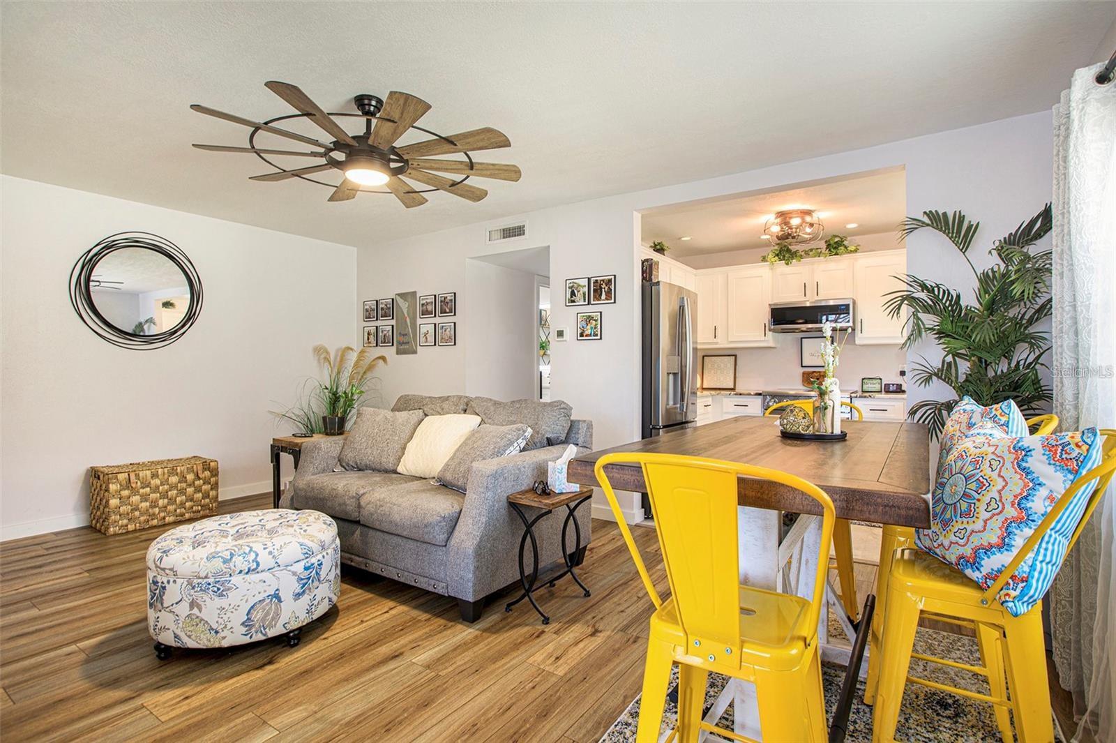 FLAMINGO BY THE BAY - Residential