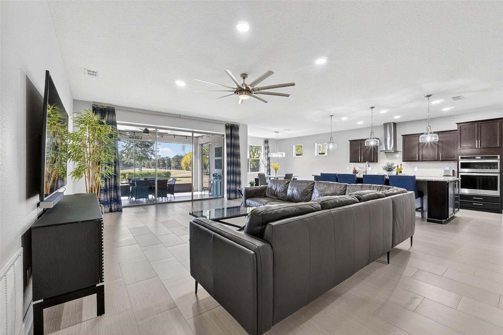 SPLIT OAK ESTATES - Residential