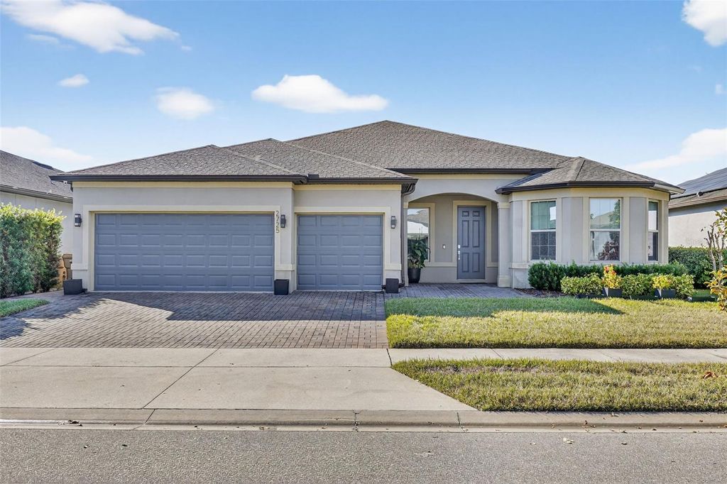 Photo of 2725 Matera Dr, Saint Cloud, FL 34771 (MLS # S5138895)