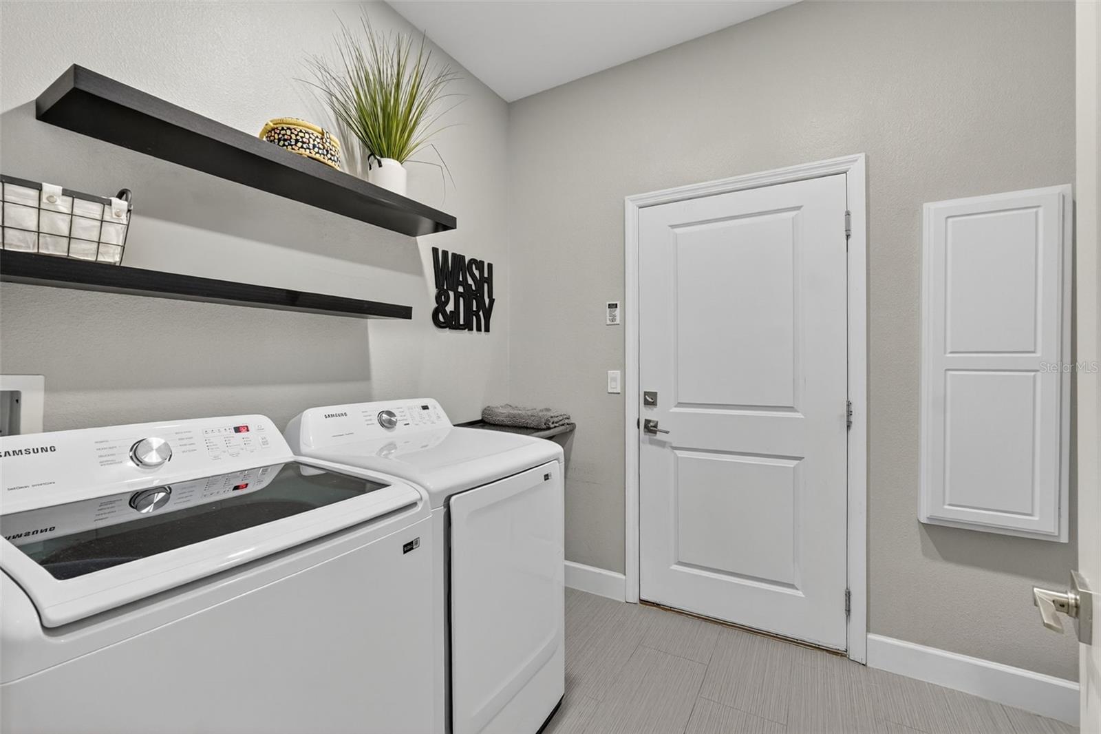 SPLIT OAK ESTATES - Residential