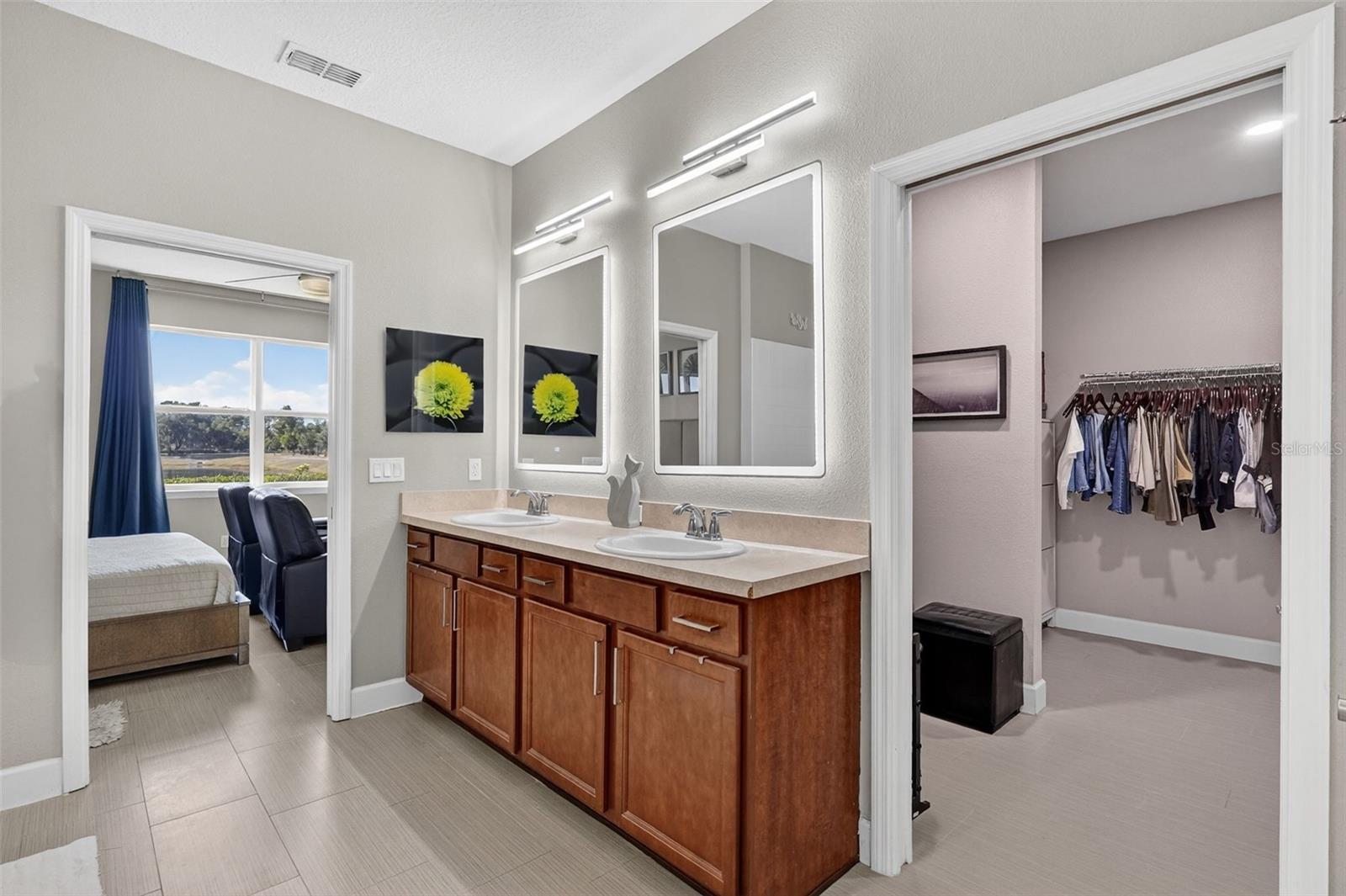 SPLIT OAK ESTATES - Residential