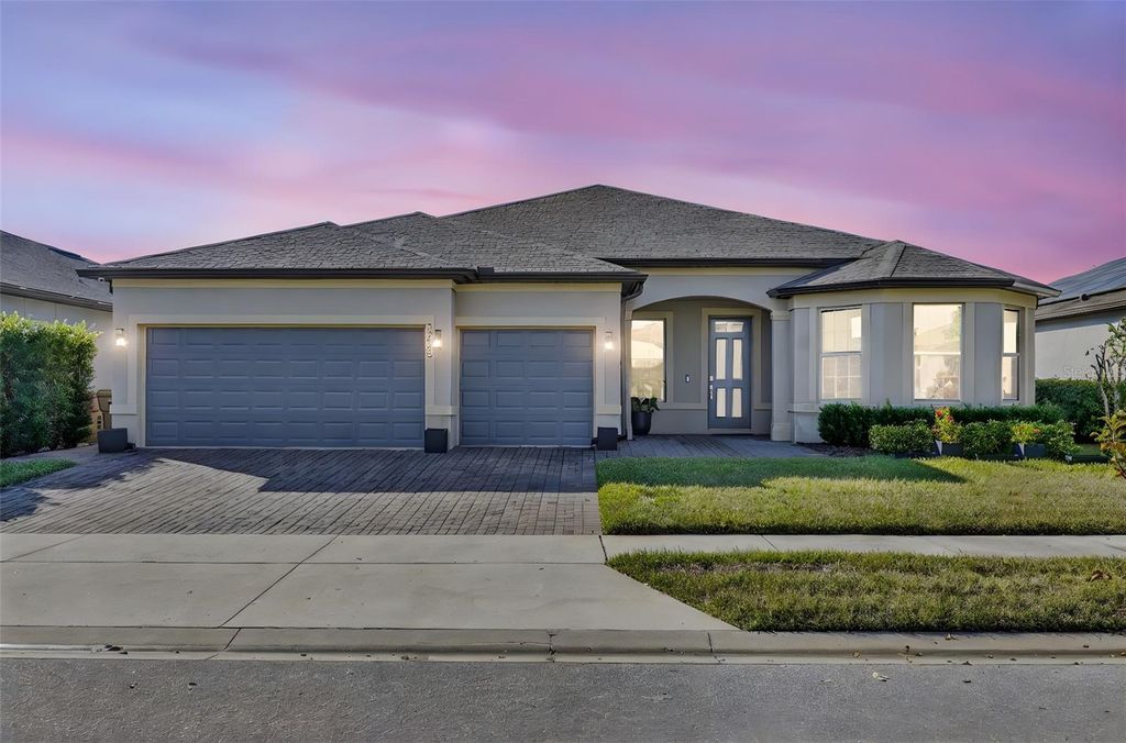 Photo of 2725 Matera Dr, Saint Cloud, FL 34771 (MLS # S5138895)