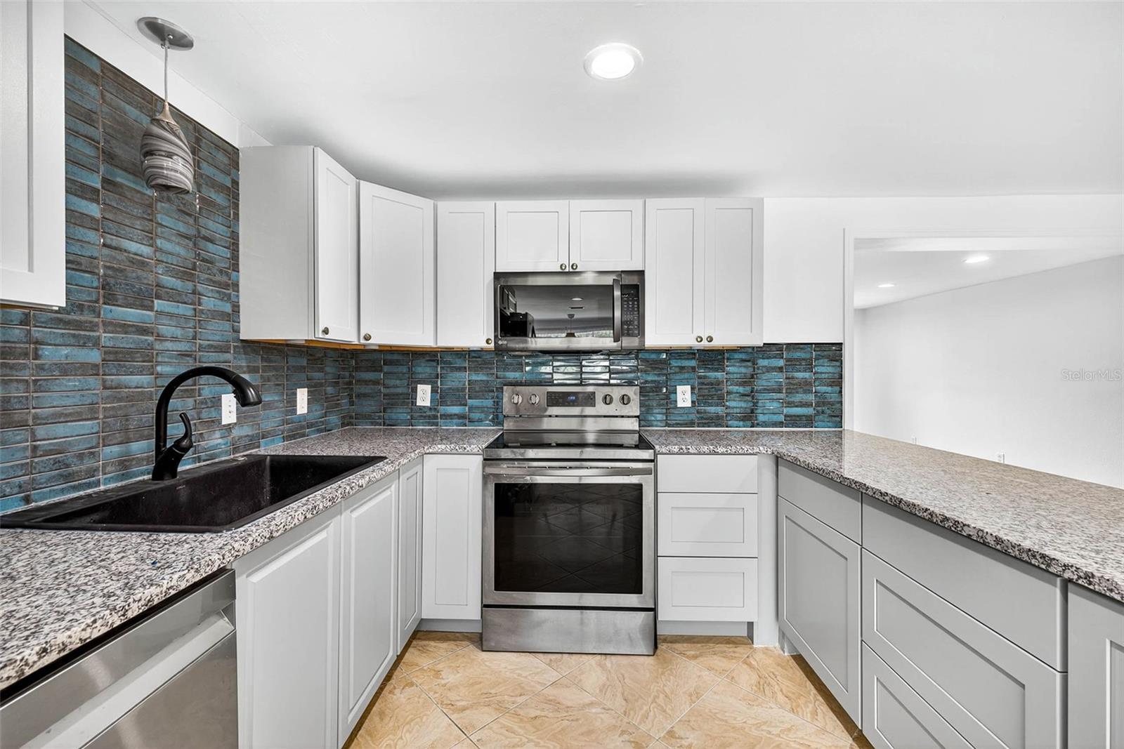 COLLURA SUB 1ST ADD - Residential