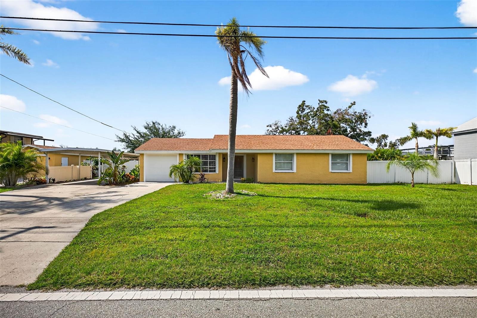 3225 W SHELL POINT ROAD