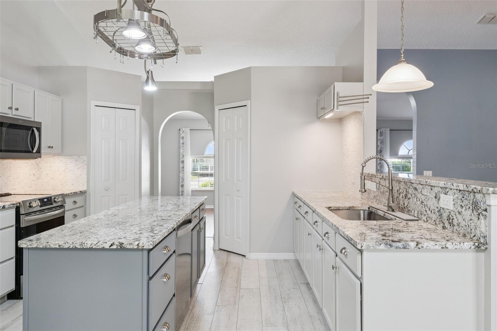 WIND STONE/OCOEE PH 02 A B H & - Residential