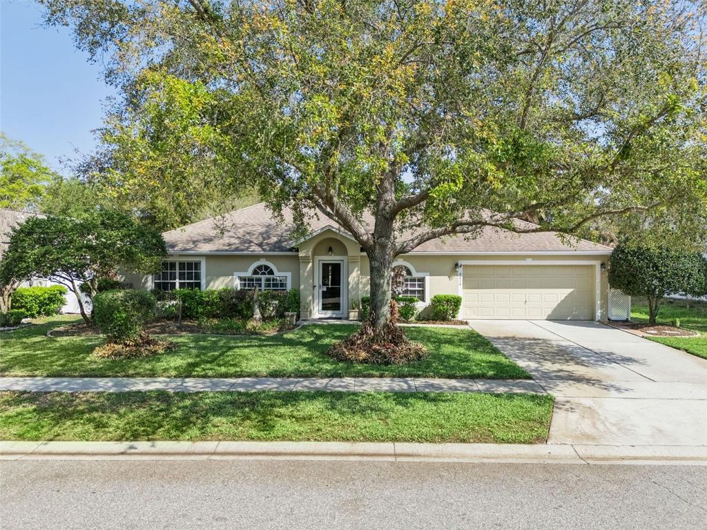 Photo of 2214 El Marra Dr, Ocoee, FL 34761 (MLS # G5110135)