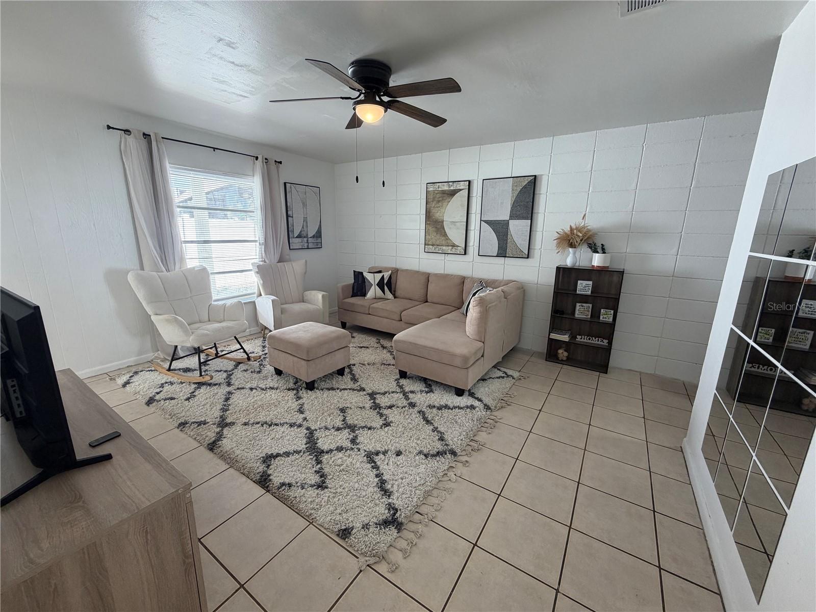 HIGH POINT - Residential Lease