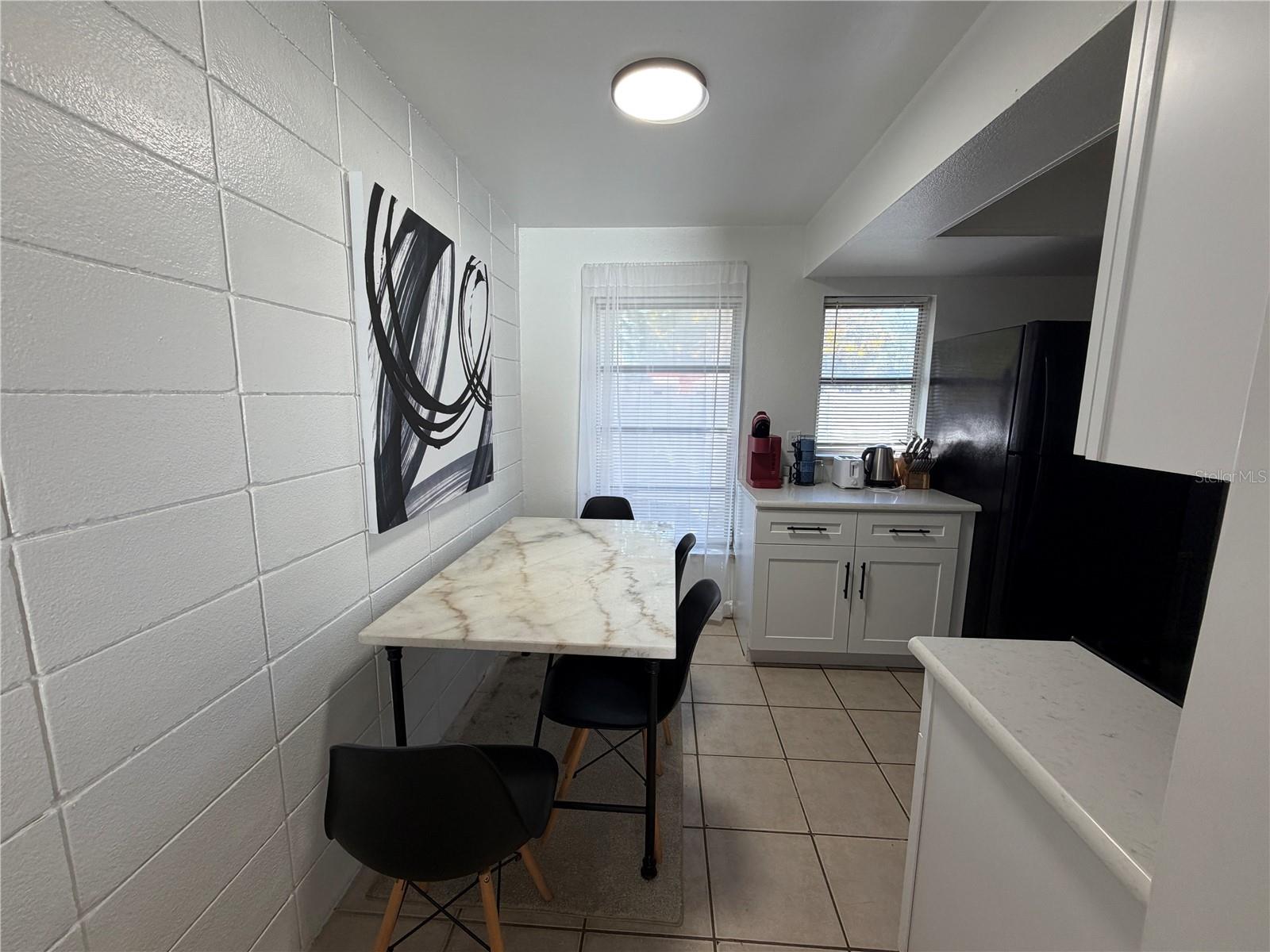 HIGH POINT - Residential Lease