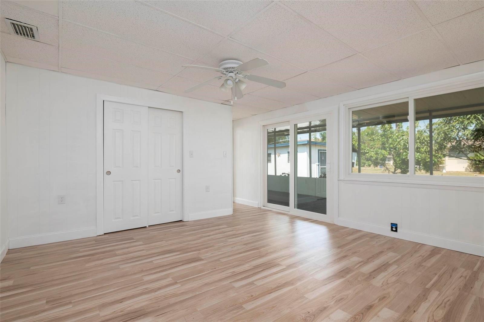 SOUTH VENICE - Residential