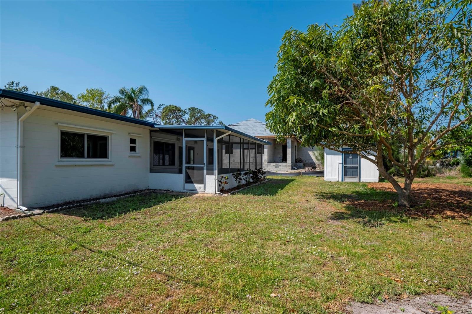 SOUTH VENICE - Residential