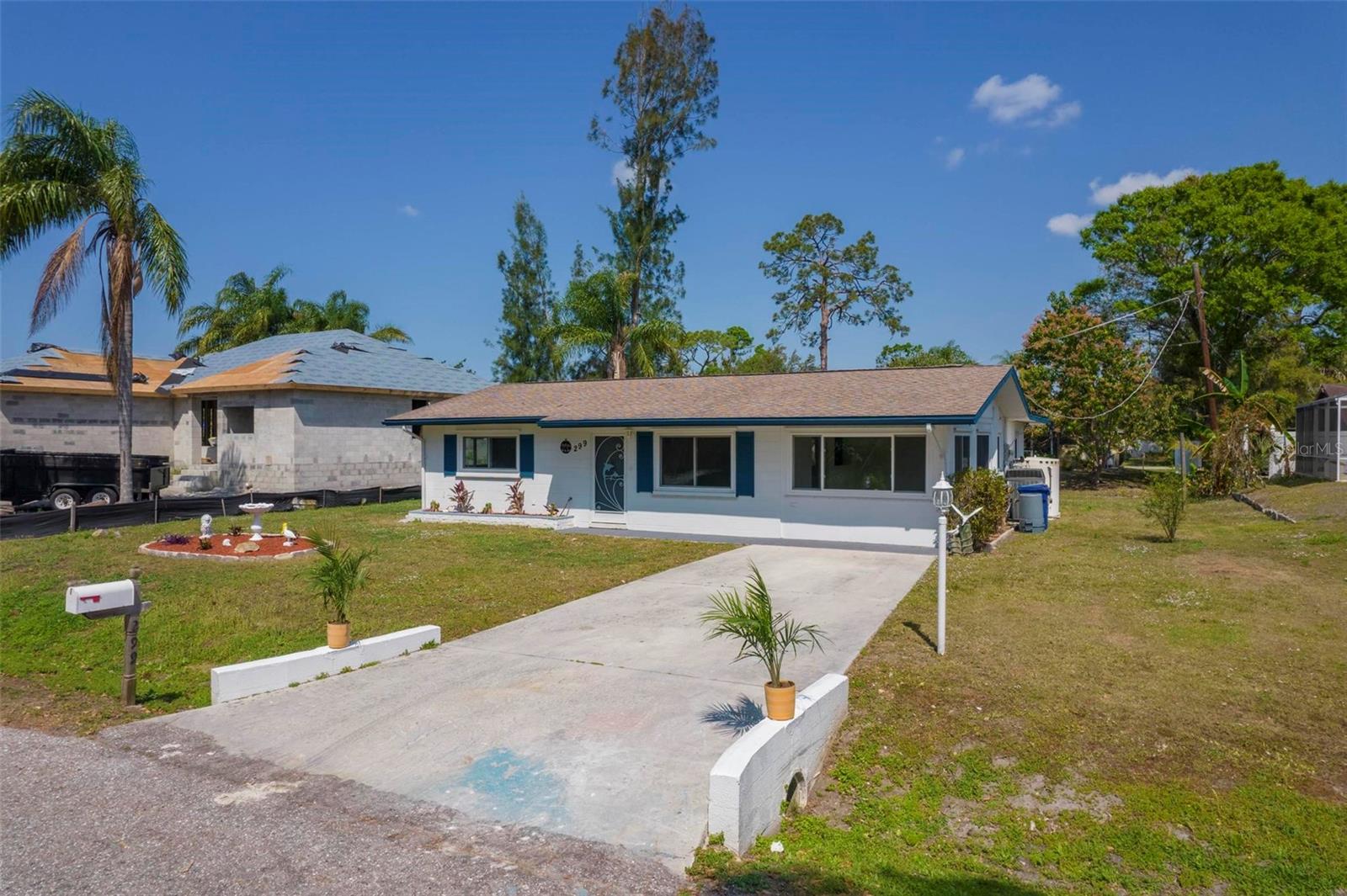 SOUTH VENICE - Residential