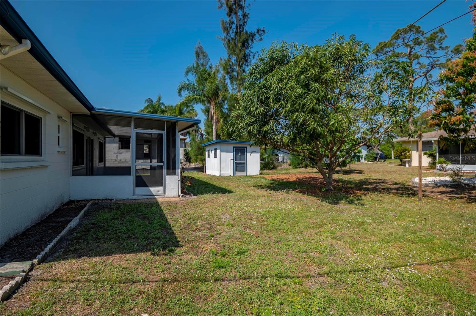 SOUTH VENICE - Residential