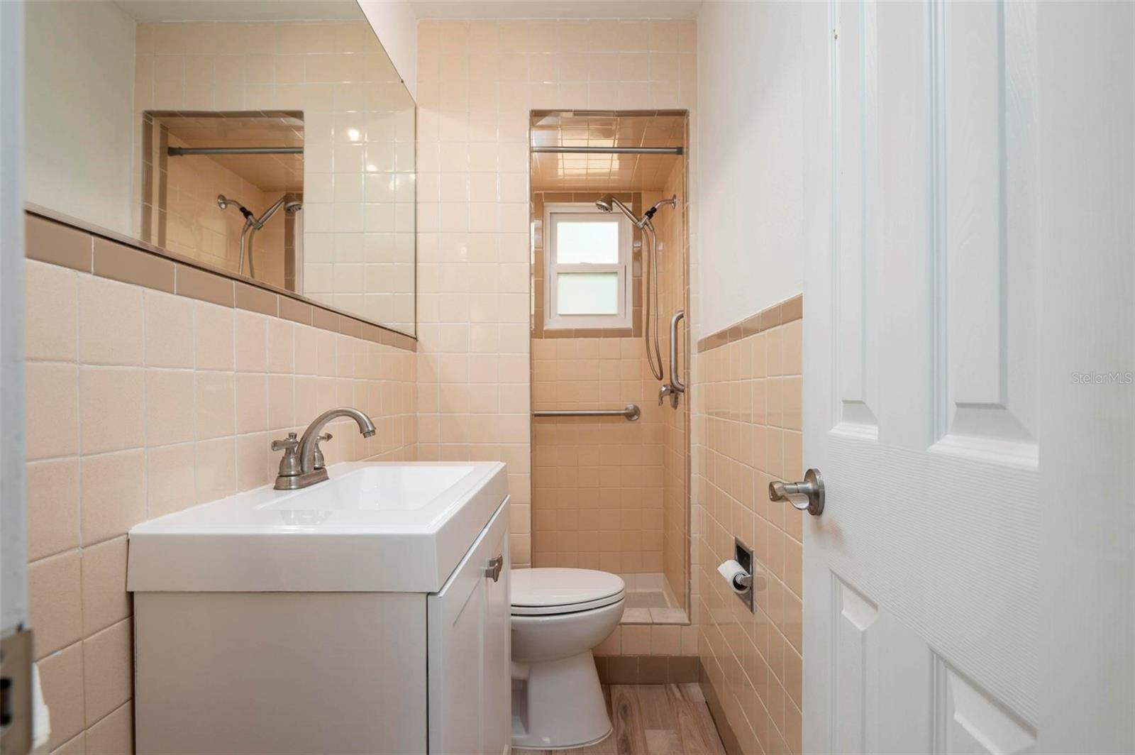 SOUTH VENICE - Residential