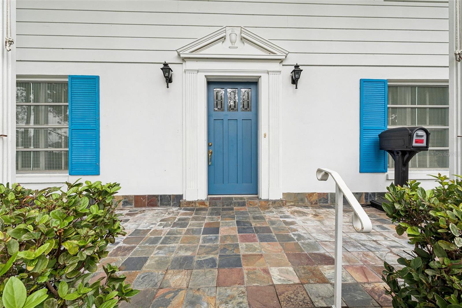 803 HILLSIDE AVENUE