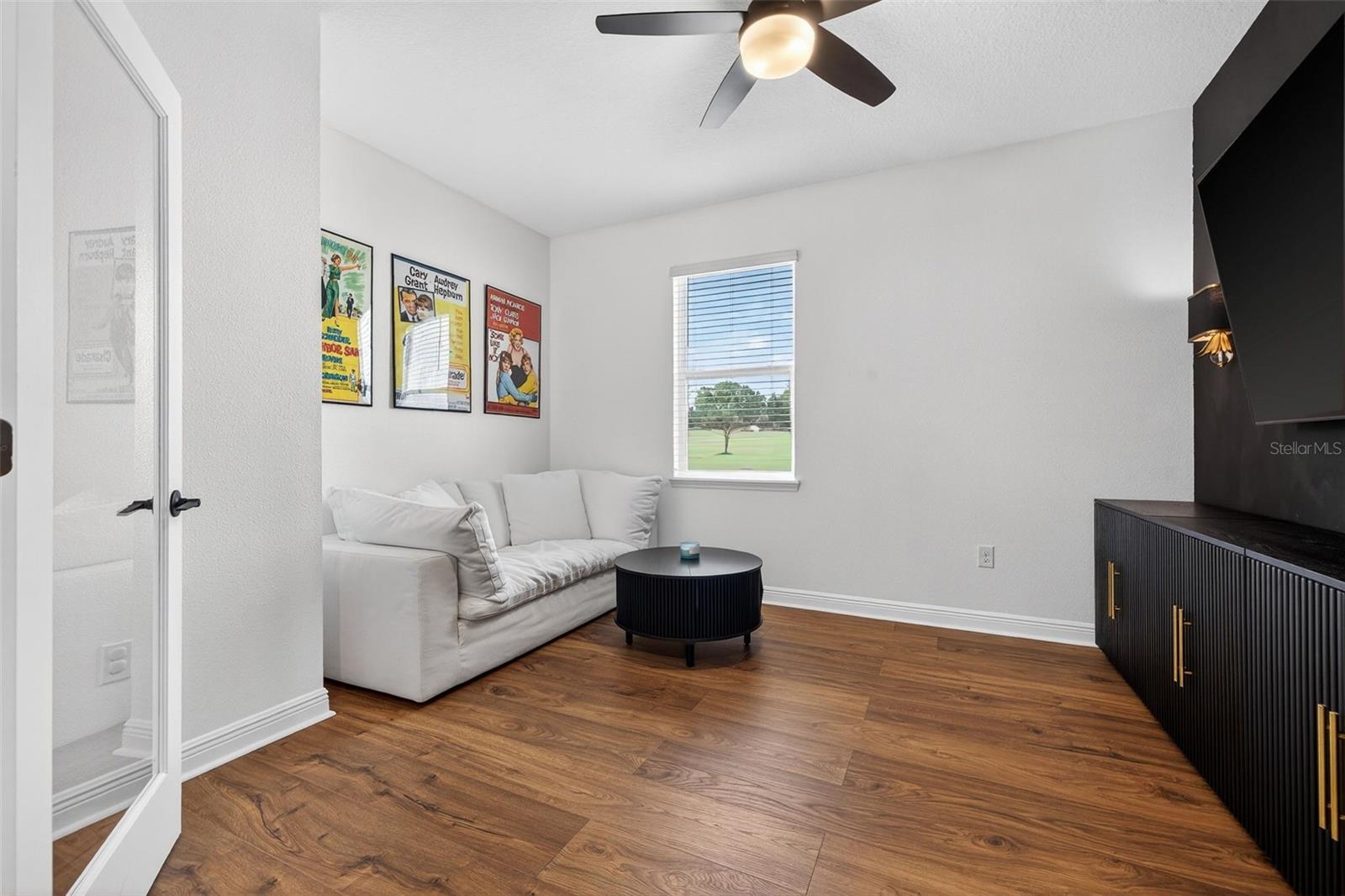 CORNERGATE SUB - Residential