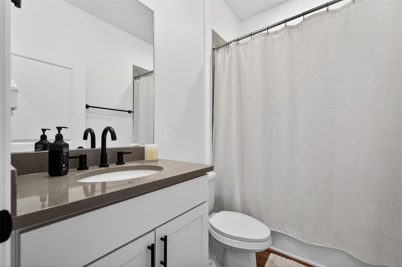 CORNERGATE SUB - Residential