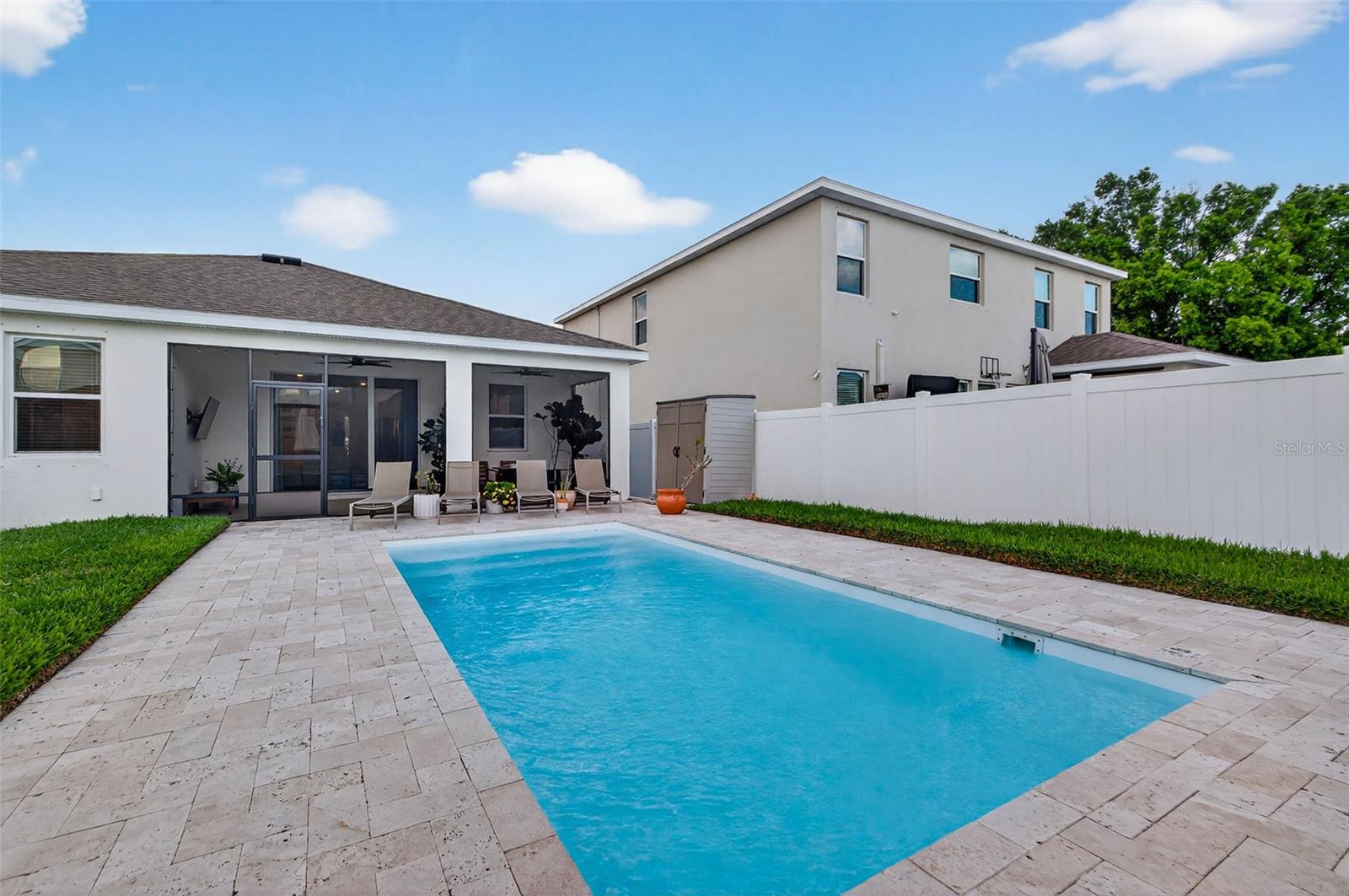 CORNERGATE SUB - Residential