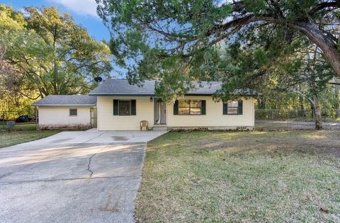 Tiny photo for 2310 SE 59th Street, Ocala, FL 34480 (MLS # OM718977)