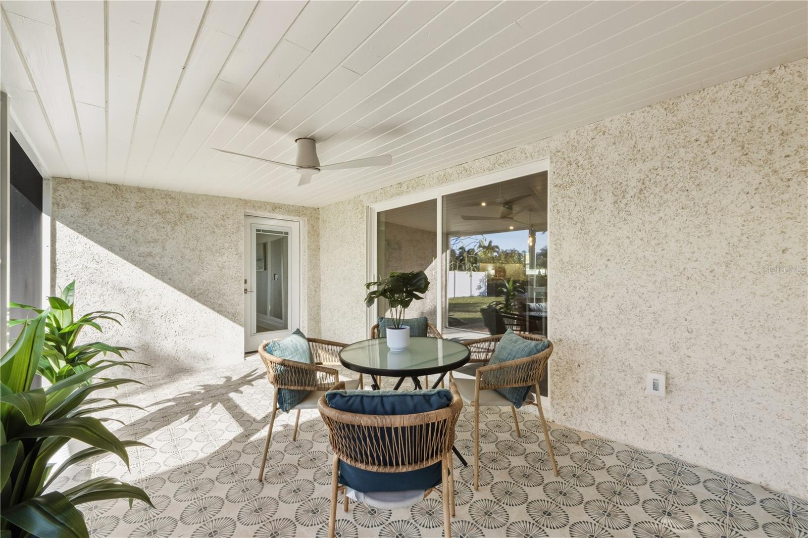 REPLAT OF BONAIRE BAYOU - Residential