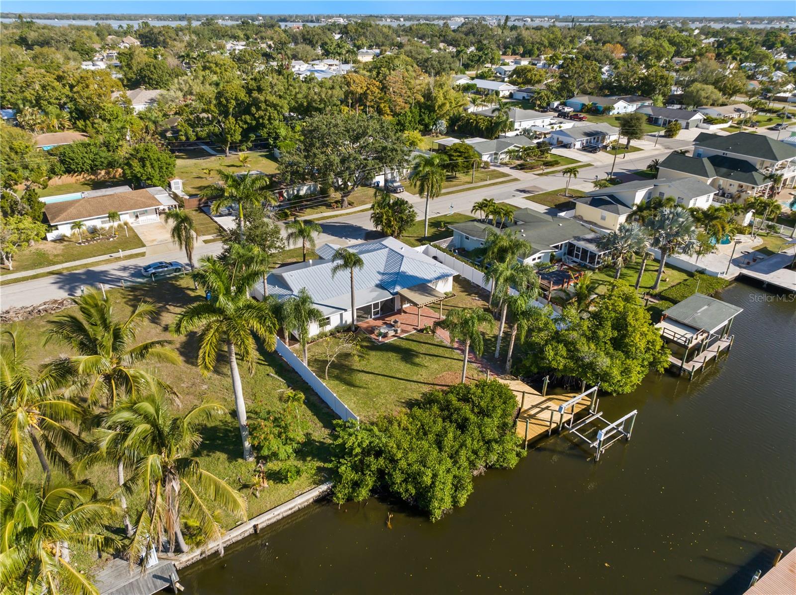 REPLAT OF BONAIRE BAYOU - Residential