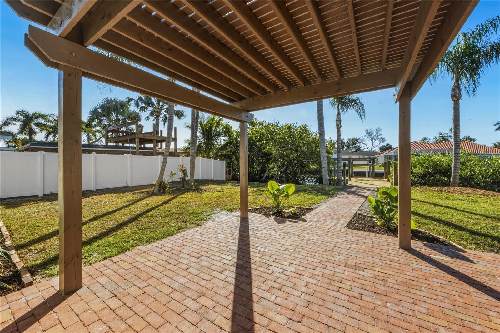 REPLAT OF BONAIRE BAYOU - Residential