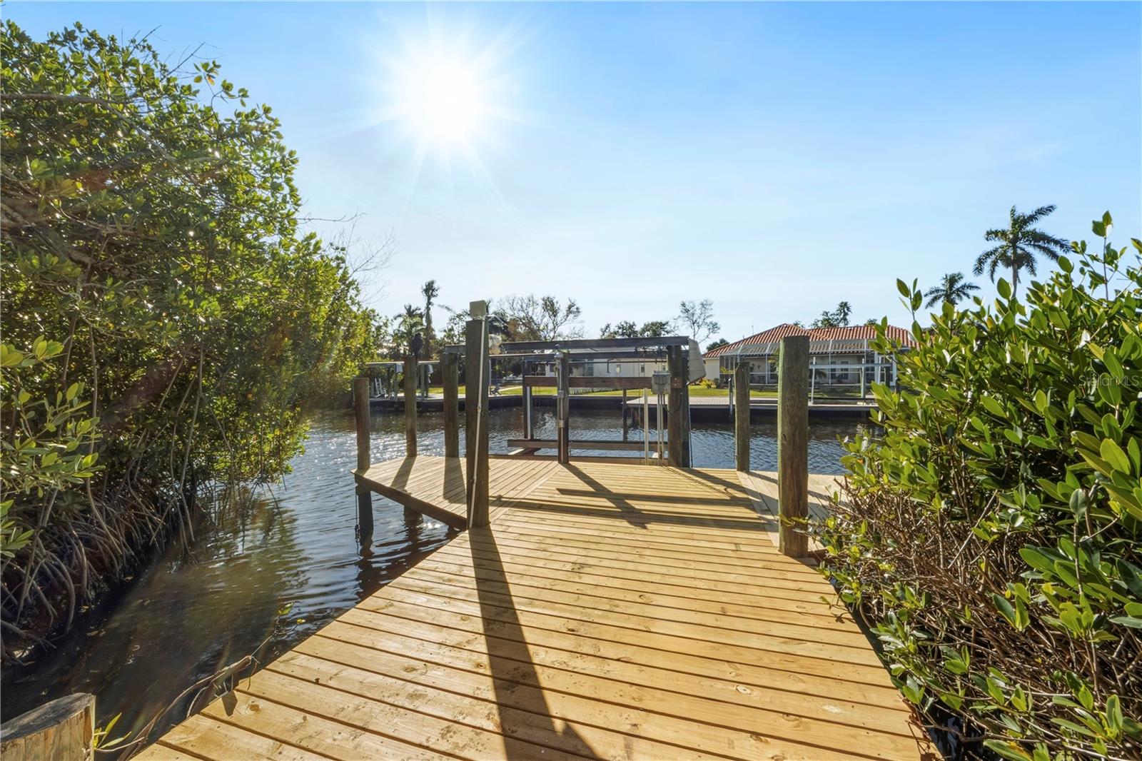 REPLAT OF BONAIRE BAYOU - Residential