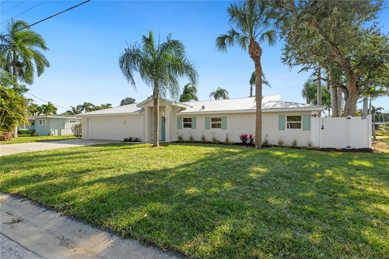 REPLAT OF BONAIRE BAYOU - Residential