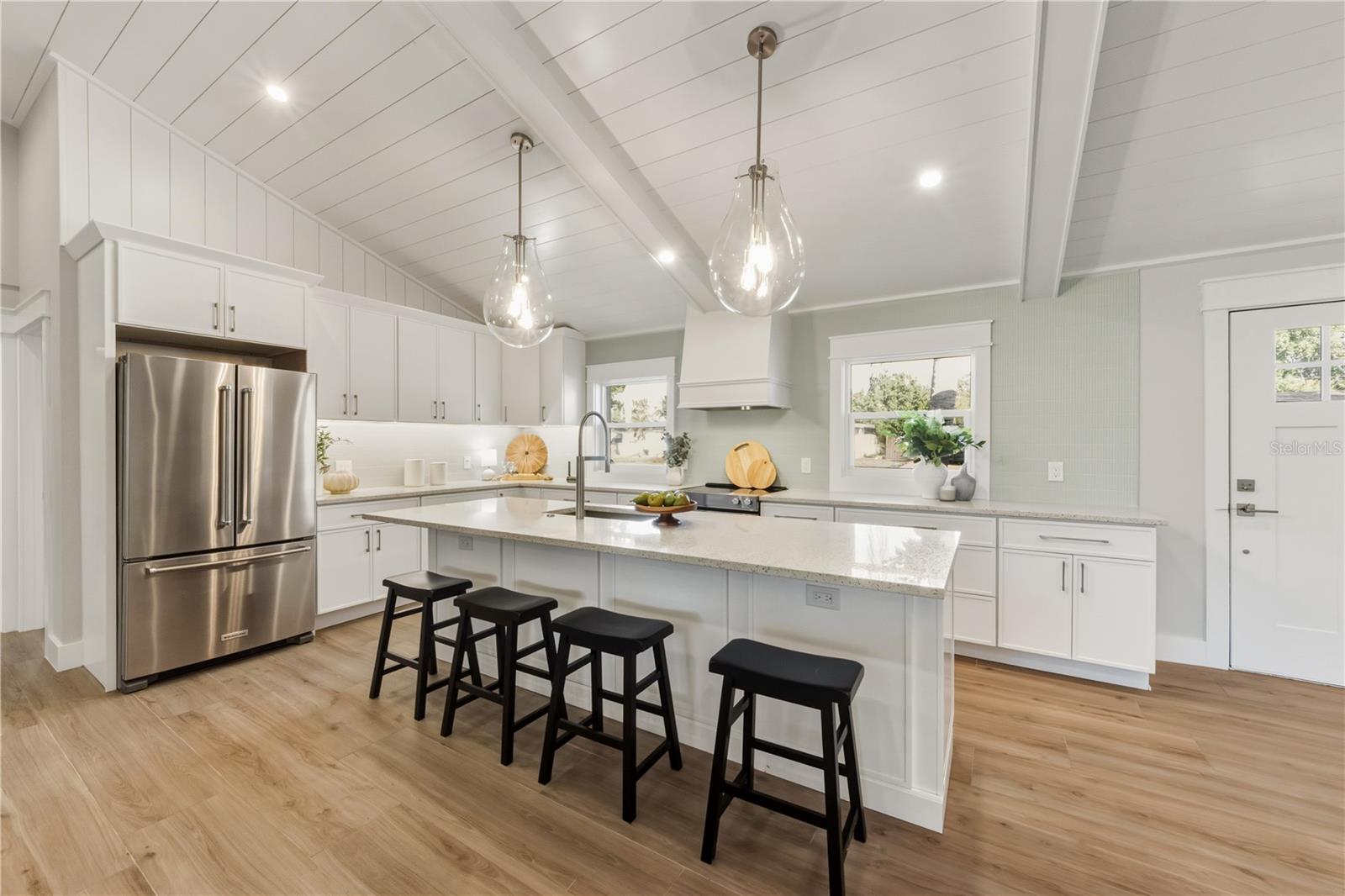 REPLAT OF BONAIRE BAYOU - Residential