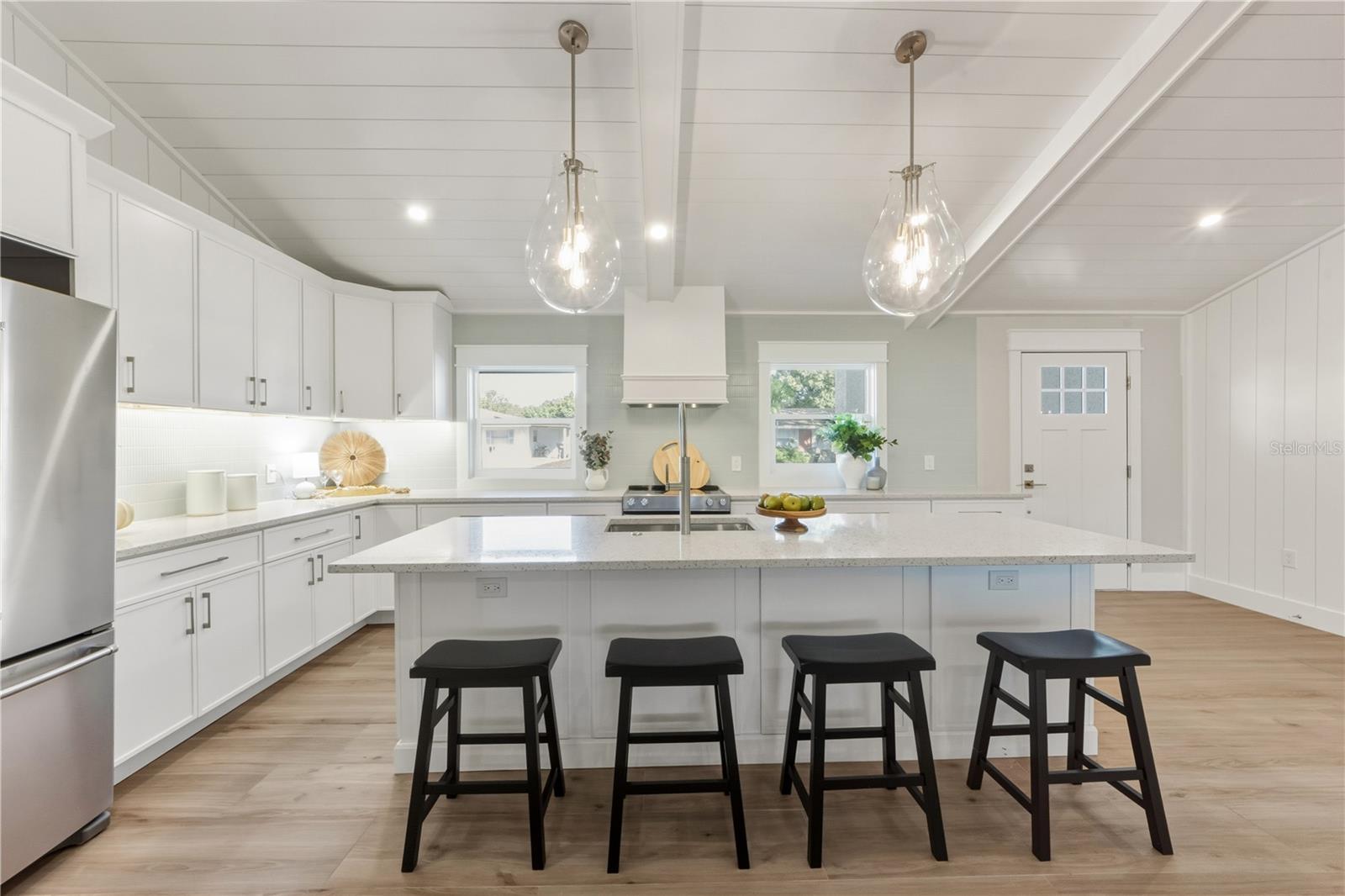 REPLAT OF BONAIRE BAYOU - Residential