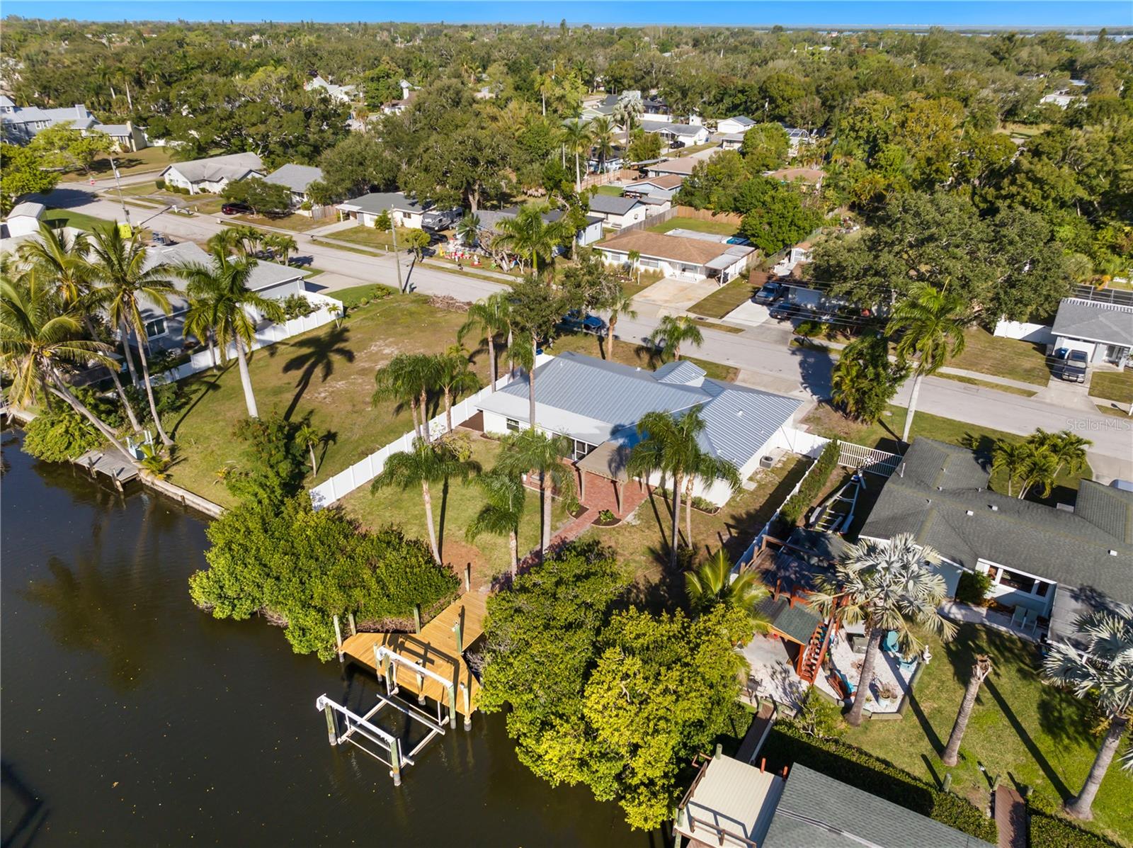 REPLAT OF BONAIRE BAYOU - Residential