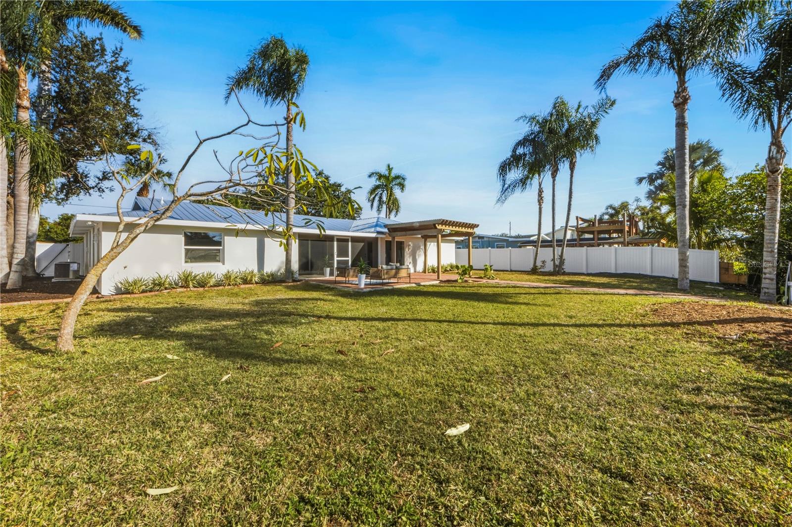 REPLAT OF BONAIRE BAYOU - Residential