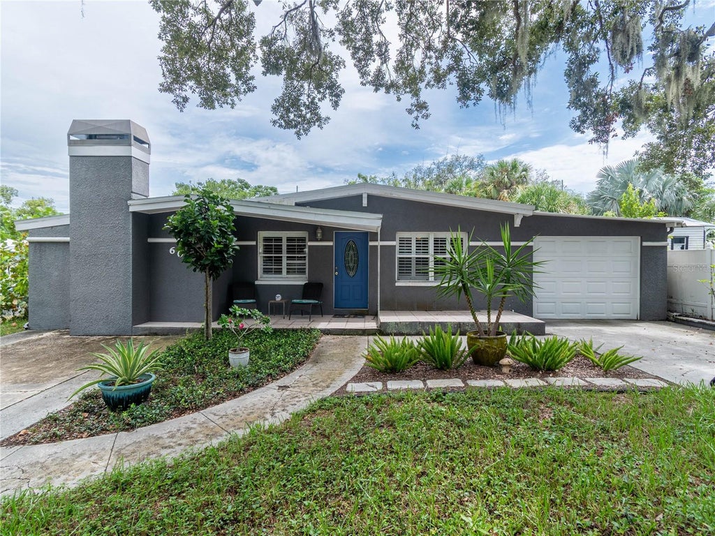 Photo of 608 Pent Street, Tarpon Springs, FL 34689 (MLS # TB8541752)