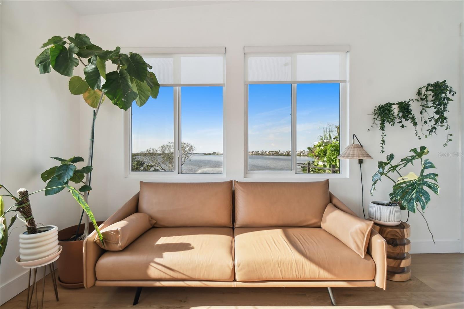SEA BREEZE ISLAND - Residential