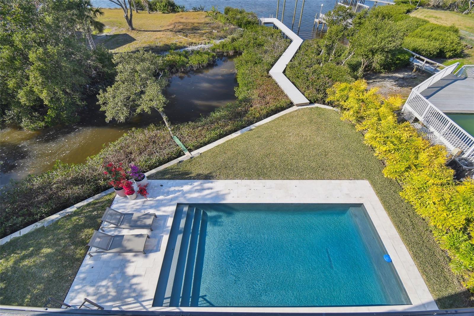 SEA BREEZE ISLAND - Residential
