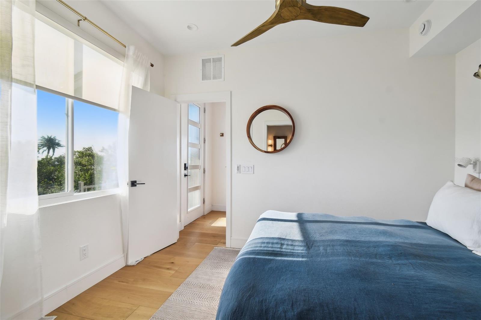 SEA BREEZE ISLAND - Residential