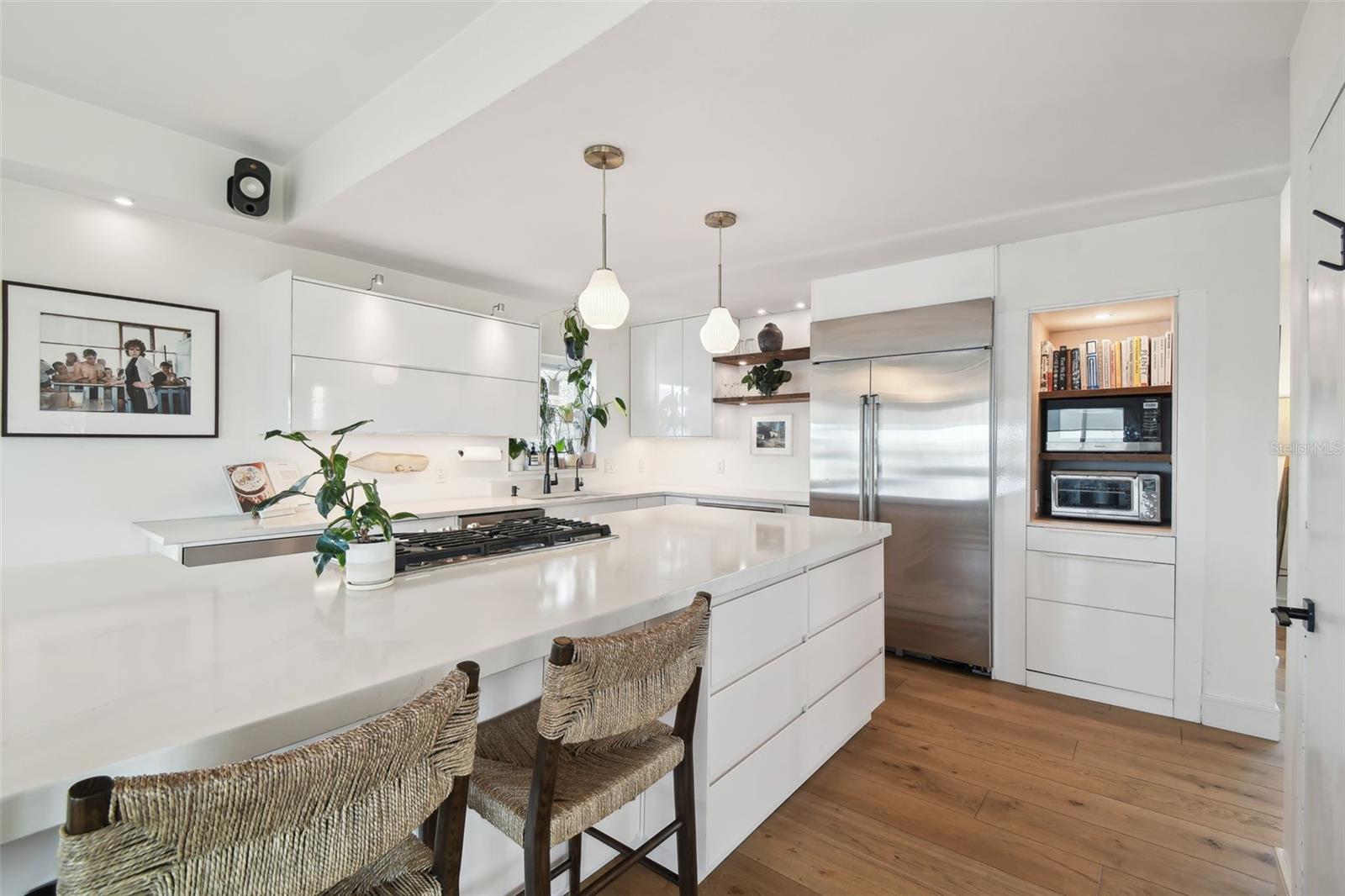 SEA BREEZE ISLAND - Residential