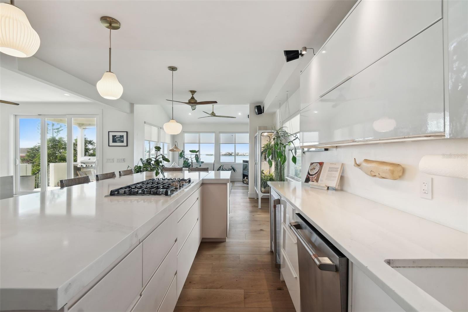 SEA BREEZE ISLAND - Residential