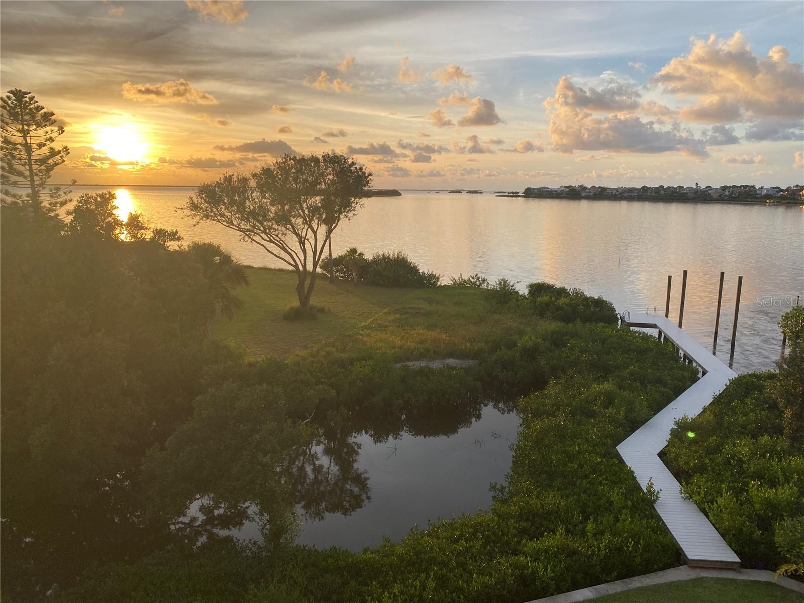 SEA BREEZE ISLAND - Residential