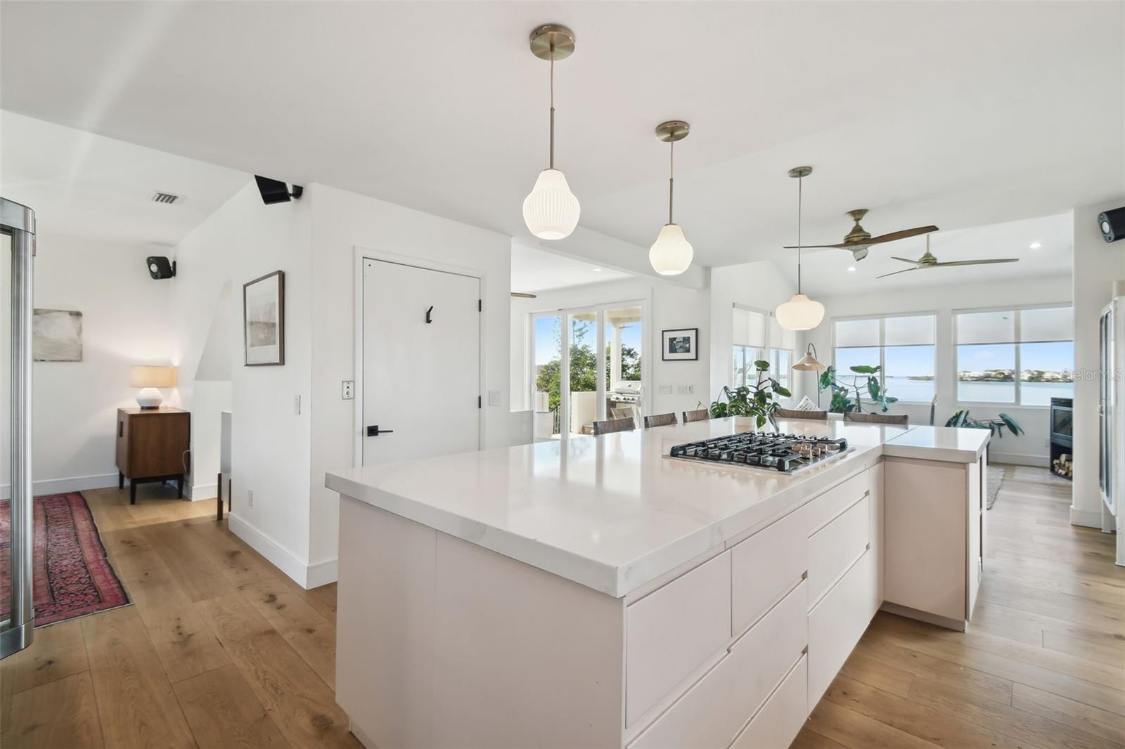 SEA BREEZE ISLAND - Residential