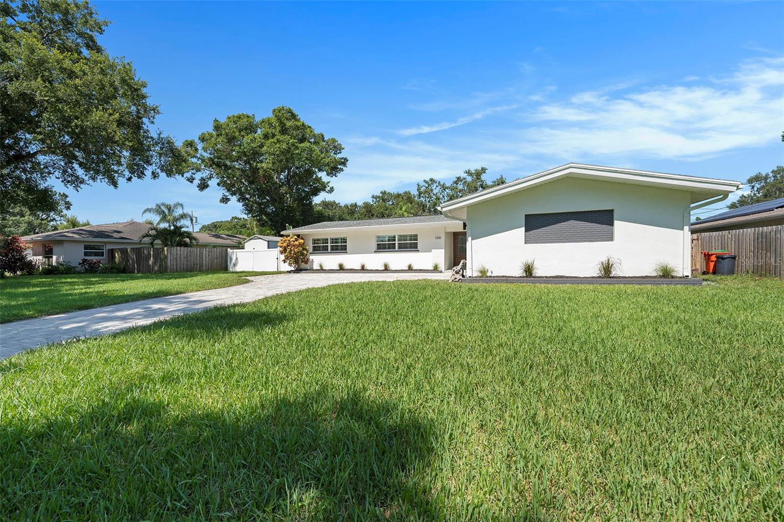 1316 DOROTHY DRIVE
