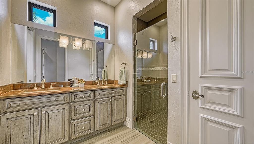 LAKE CLUB PH I - Residential