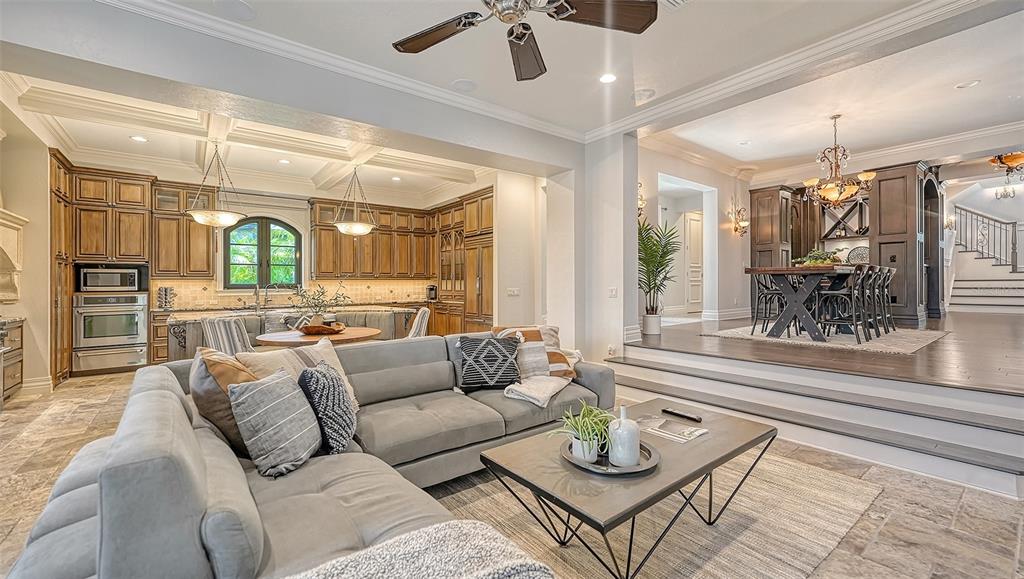 LAKE CLUB PH I - Residential